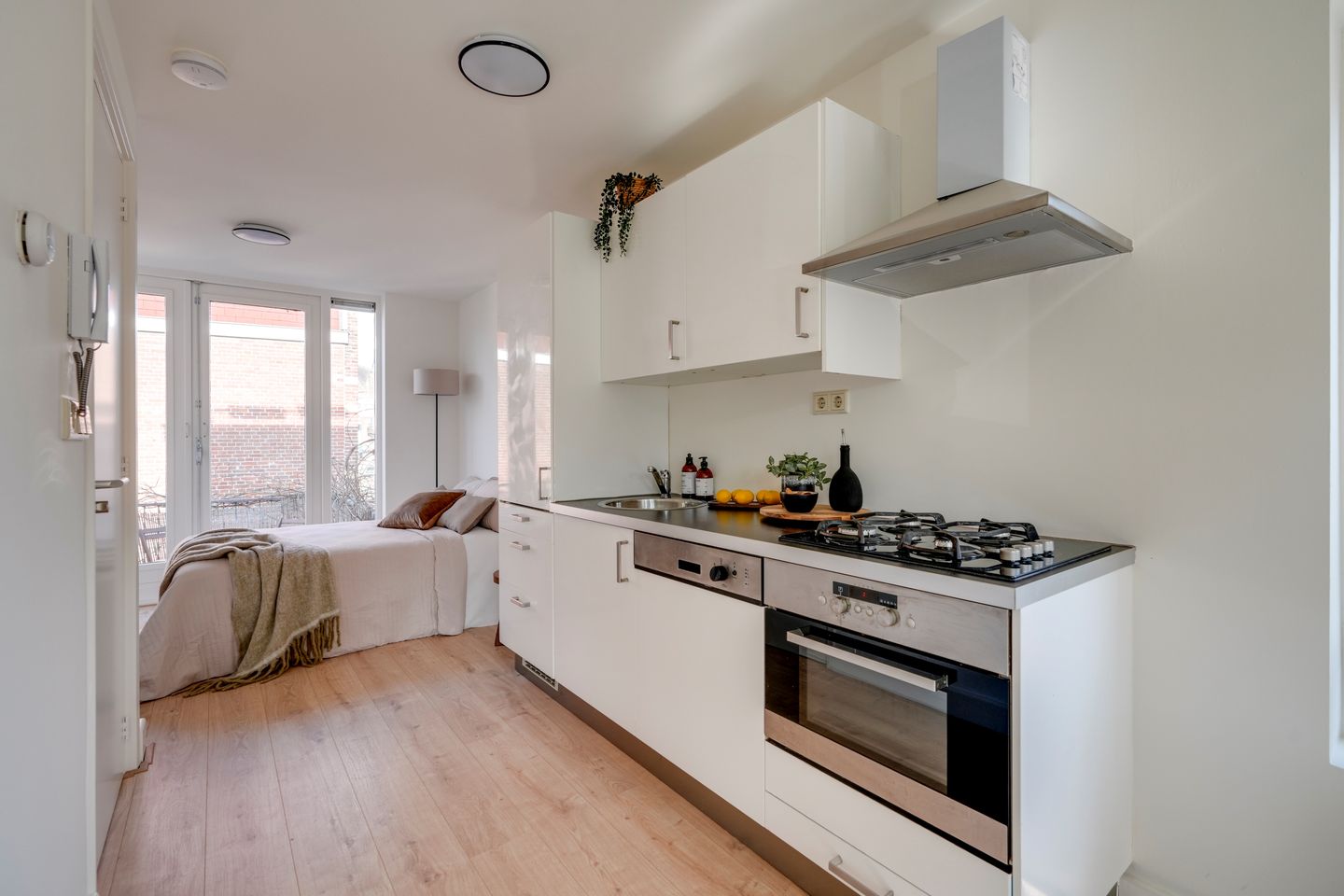 Foto 10 van Adelaarstraat 68-A