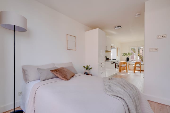 Photo 14 of Adelaarstraat 68-A