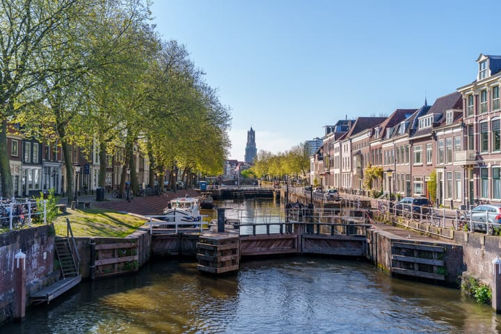 Photo 23 of Adelaarstraat 68-A