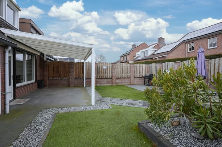 Foto 28 van Burgemeester Beckersstraat 1