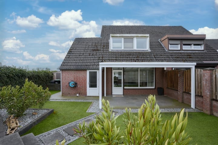 Foto 30 van Burgemeester Beckersstraat 1