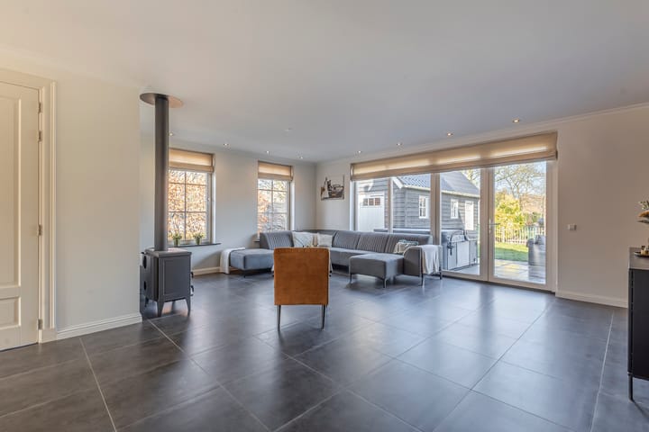 Foto 5 van Weteringstraat 49