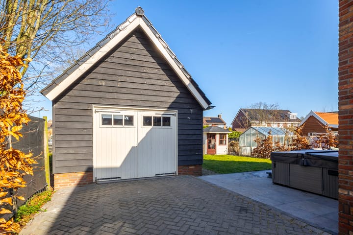 Foto 31 van Weteringstraat 49