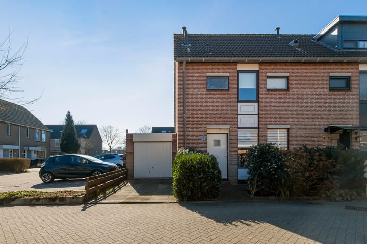 Foto 2 van Henriëtte Roland Holst-erf 123