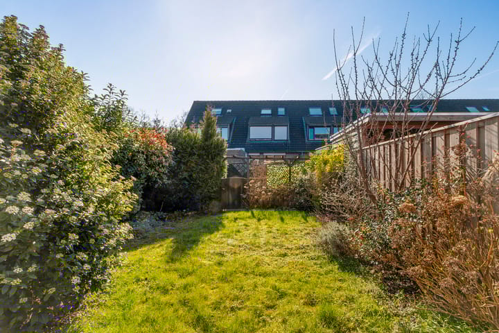 Foto 21 van Henriëtte Roland Holst-erf 123