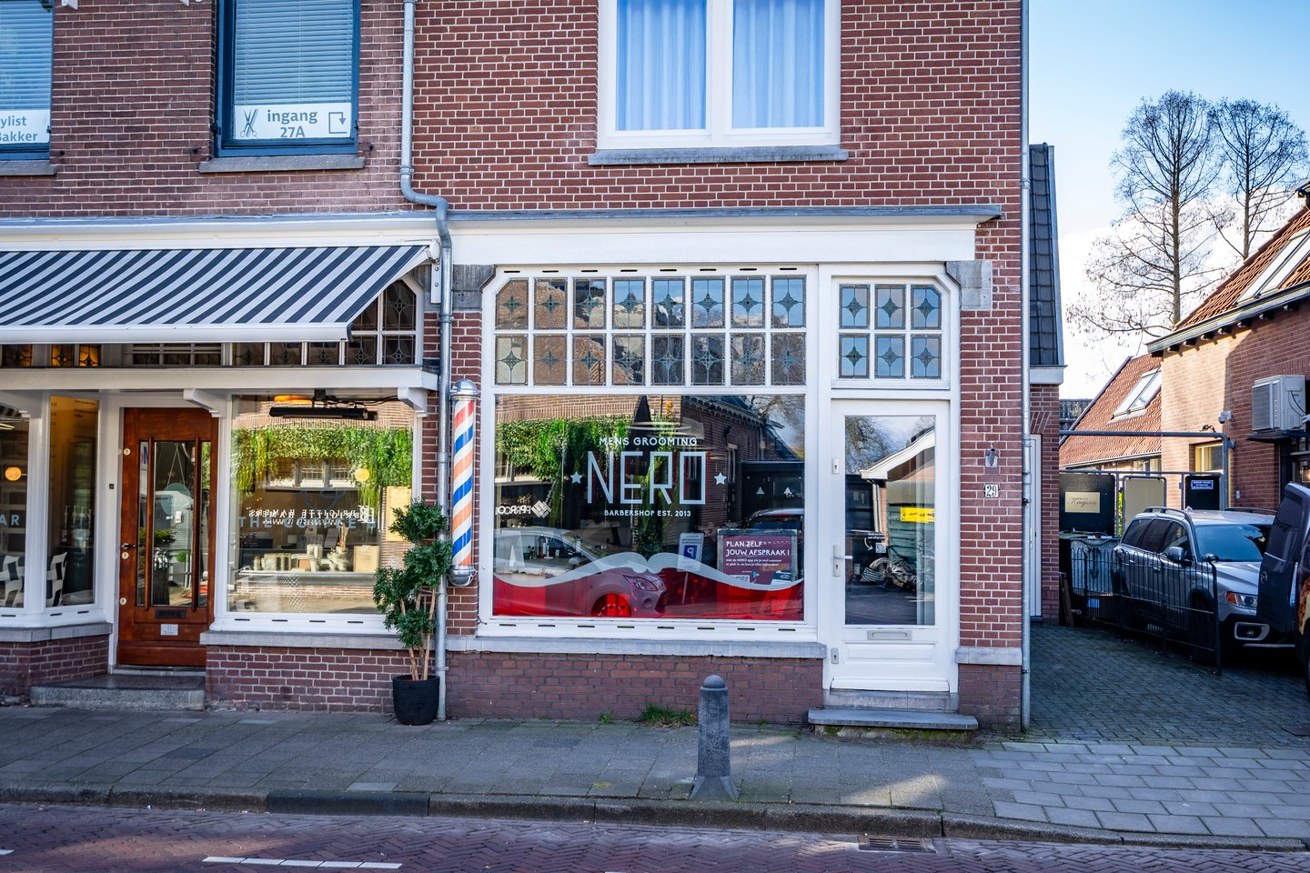 View photo 1 of Naarderstraat 29