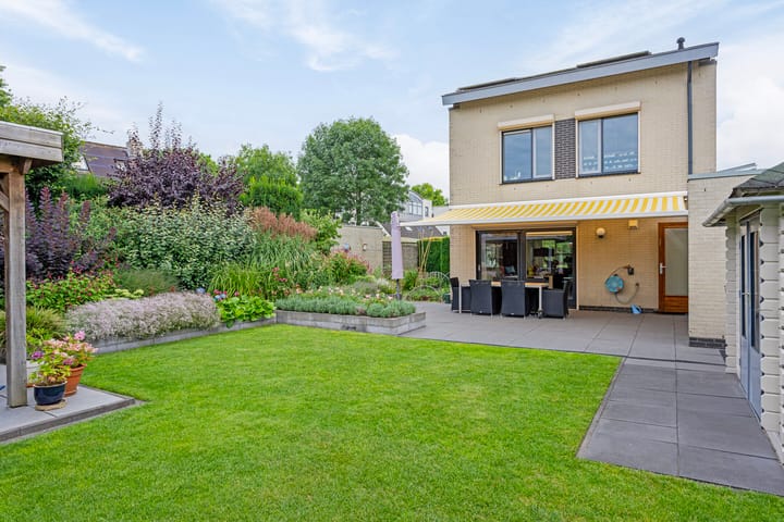 Foto 27 van Jacqueline van der Waalssingel 4