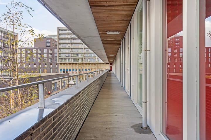 Foto 4 van Martini van Geffenstraat 54