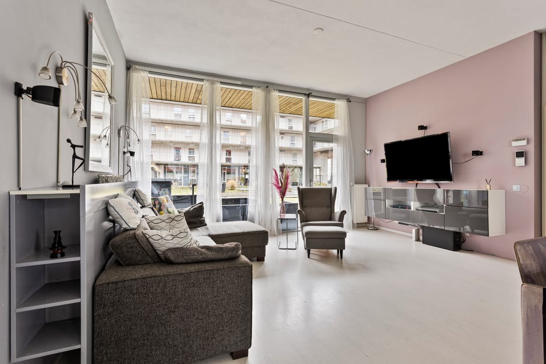 Foto 8 van Martini van Geffenstraat 54