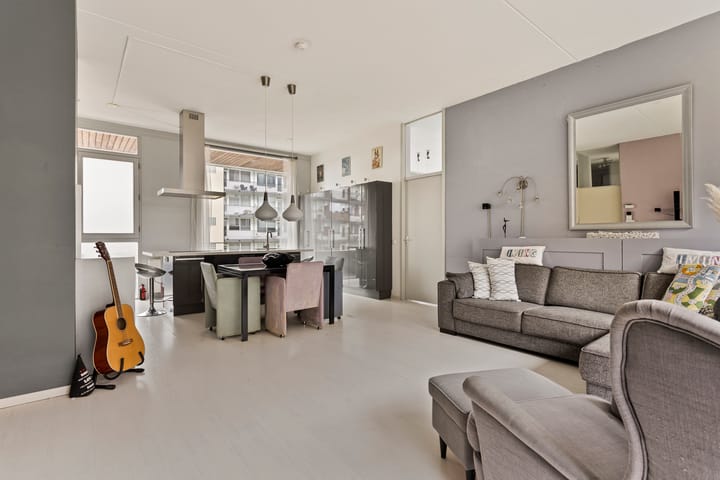 Foto 9 van Martini van Geffenstraat 54