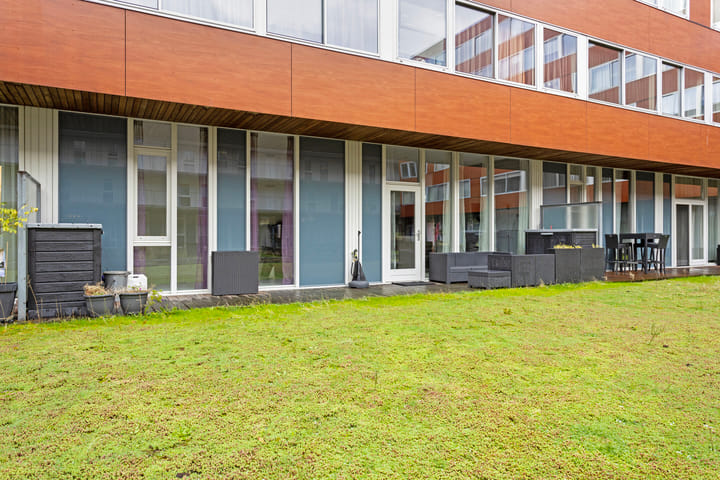 Foto 29 van Martini van Geffenstraat 54