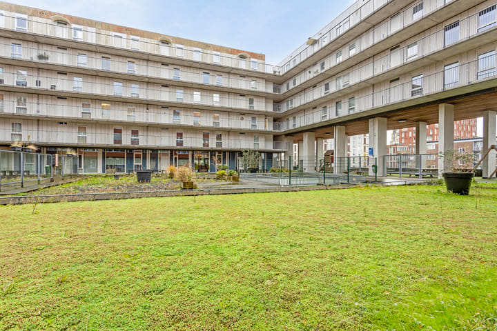 Foto 31 van Martini van Geffenstraat 54