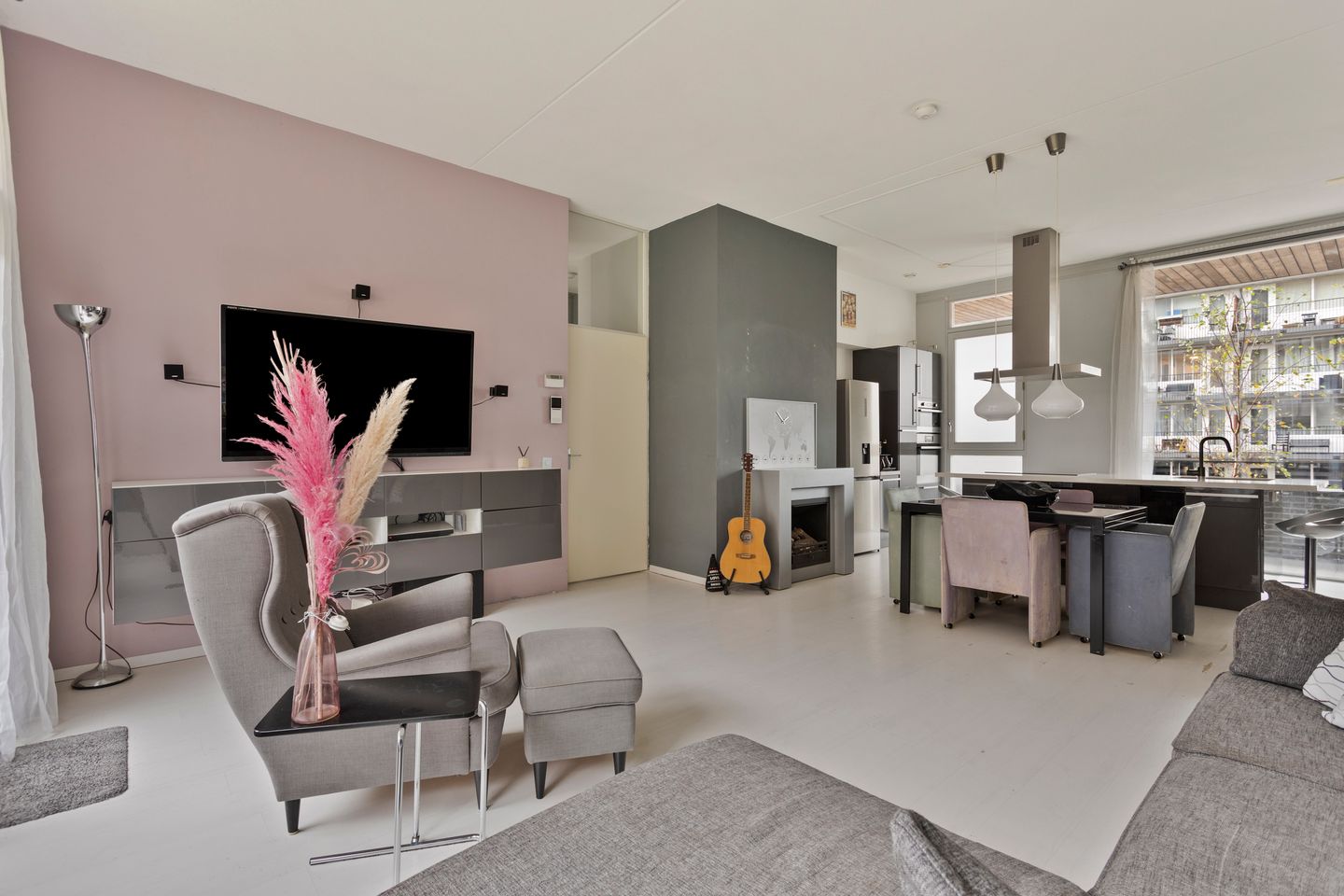 Foto 1 van Martini van Geffenstraat 54