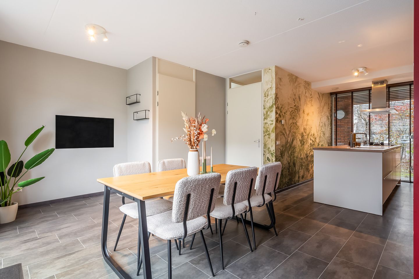 Foto 10 van Constant Erzeijstraat 18