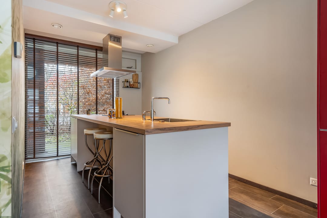 Foto 11 van Constant Erzeijstraat 18