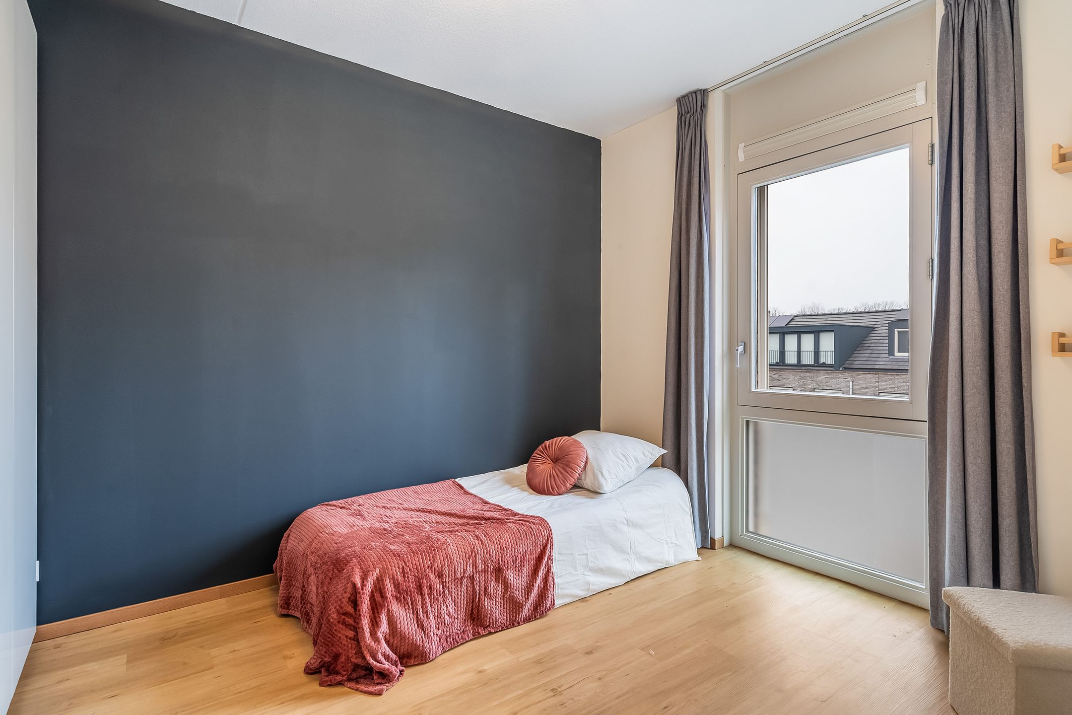 Foto 33 van Constant Erzeijstraat 18