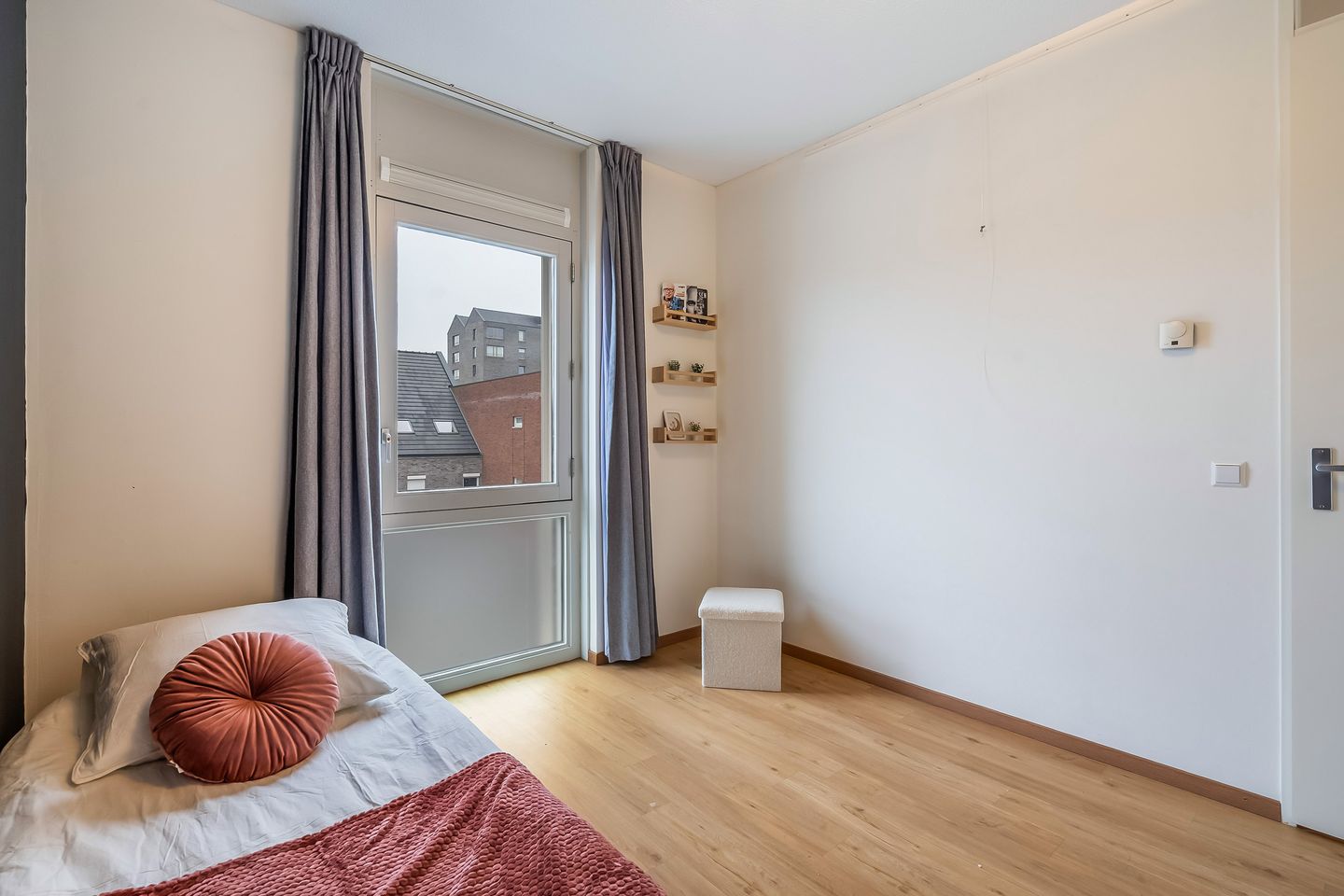 Foto 34 van Constant Erzeijstraat 18