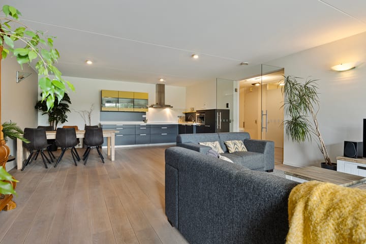 Foto 12 van Evertsenstraat 5-07