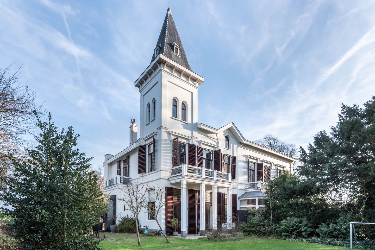 Foto 1 van Donkerelaan 2