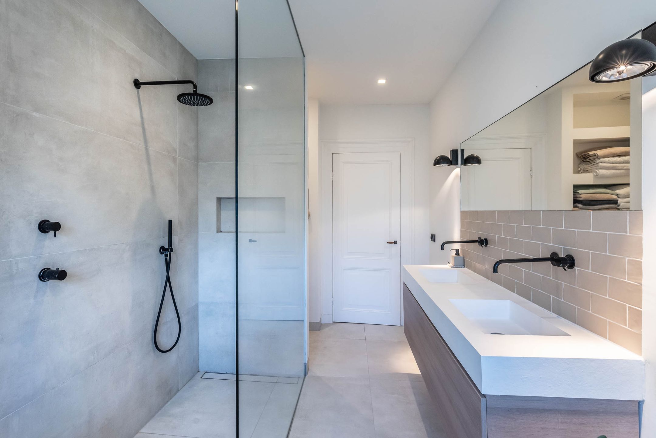 Foto 33 van Donkerelaan 2