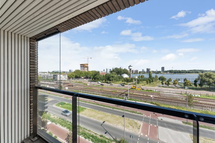 Foto 16 van Rosestraat 1207