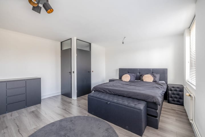 Foto 24 van Mantingestraat 3