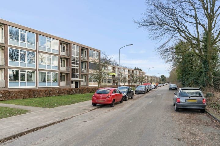 Foto 3 van Ernst Casimirlaan 81