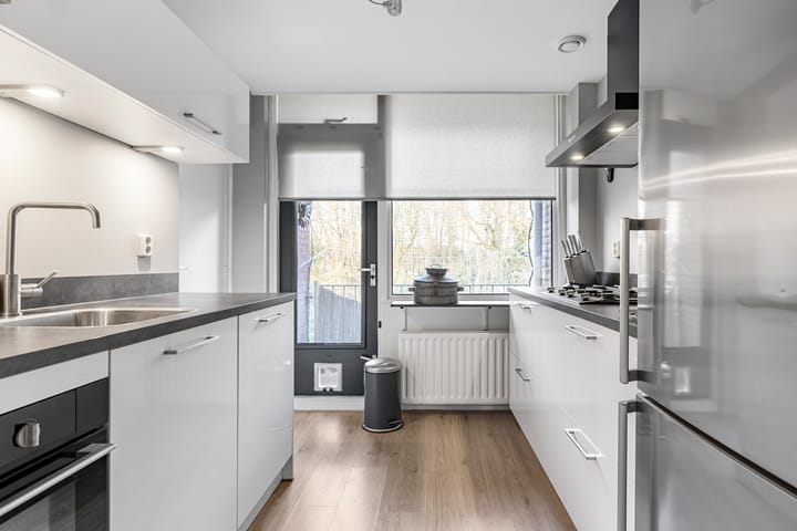 Foto 9 van Ernst Casimirlaan 81