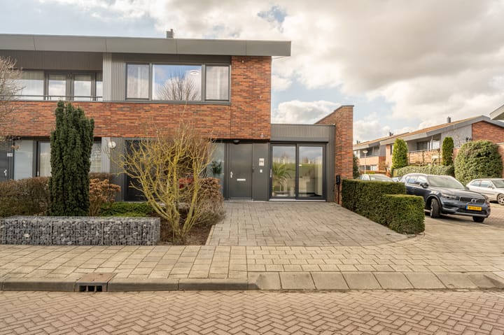 Foto 1 van Regenboog 216