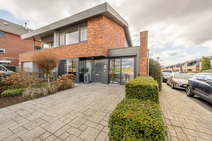 Foto 7 van Regenboog 216