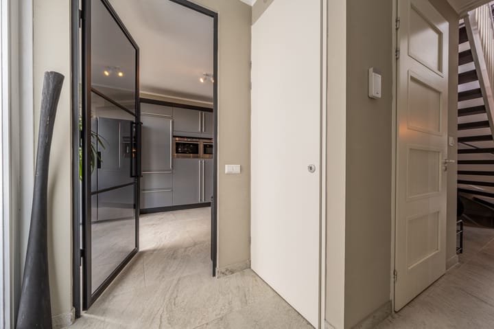 Foto 8 van Regenboog 216