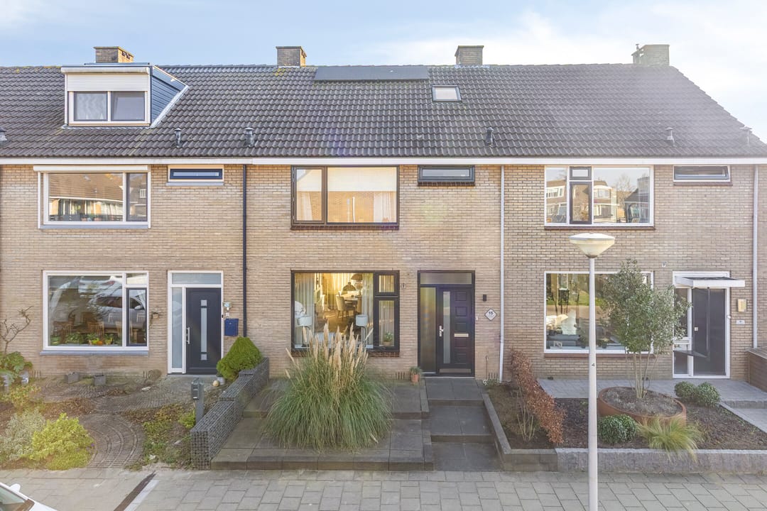 Huis te koop: Mevr. Traas-de Jagerstraat 15 3262 GL Oud-Beijerland [Funda]