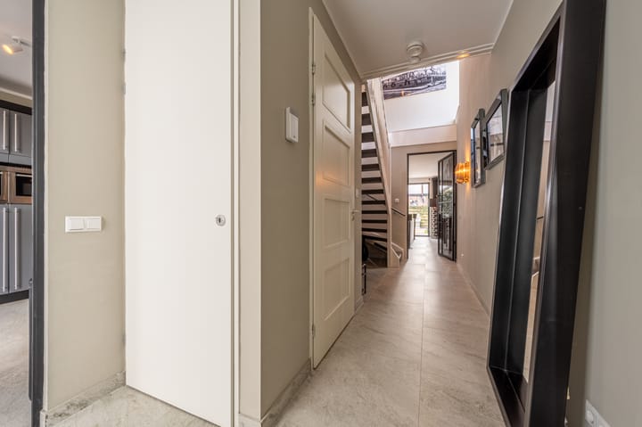 Foto 14 van Regenboog 216