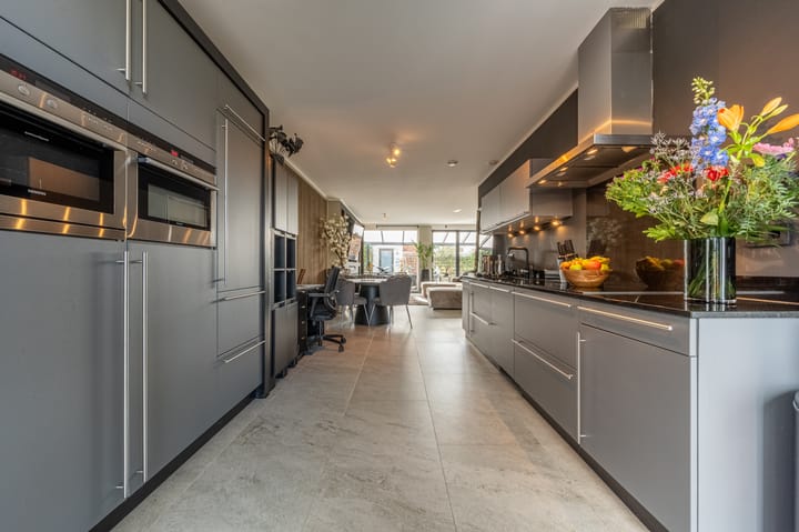 Foto 15 van Regenboog 216