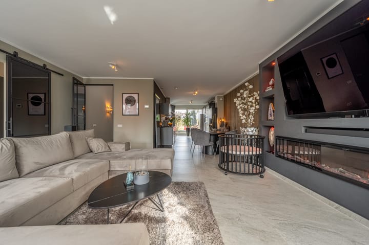 Foto 23 van Regenboog 216