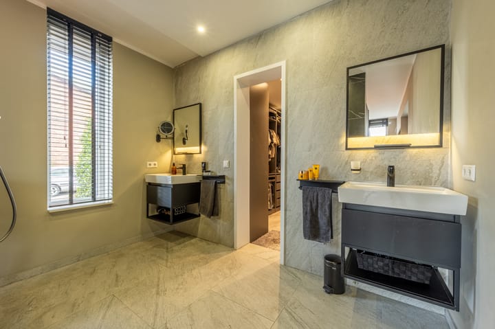 Foto 30 van Regenboog 216