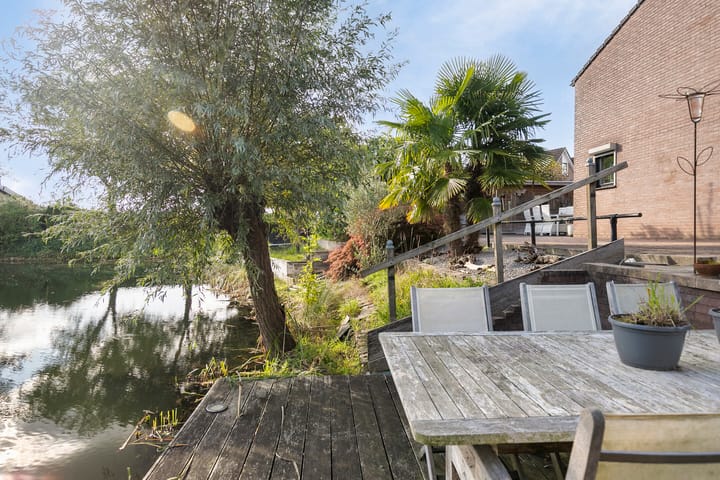 Foto 2 van Mercurius 8