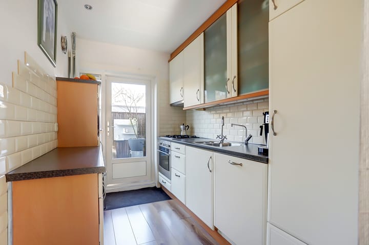 Photo 12 of Mr. Thorbeckestraat 30