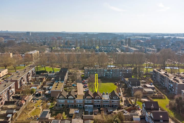 Photo 38 of Mr. Thorbeckestraat 30