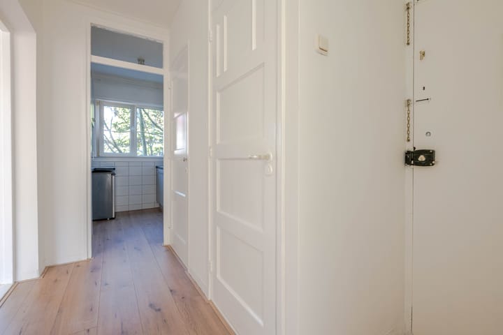 Photo 13 of Madeliefstraat 57-B