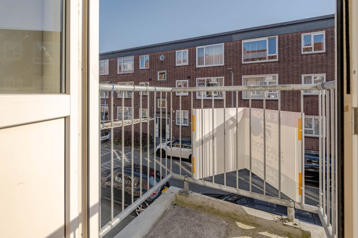 Photo 15 of Madeliefstraat 57-B