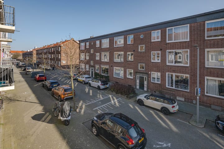 Photo 17 of Madeliefstraat 57-B