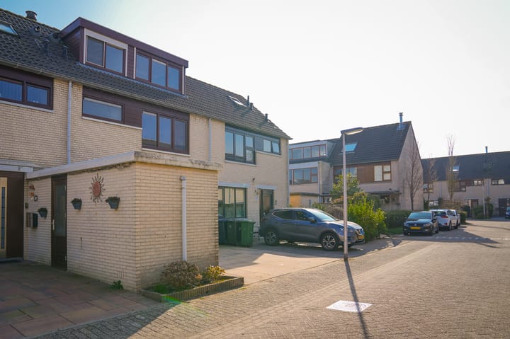 Foto 33 van Arica 110