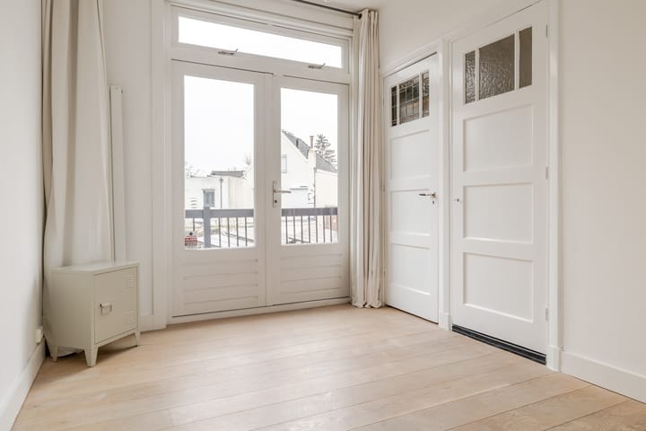 Foto 33 van Dr. van Mierlostraat 21