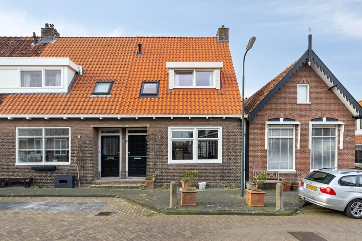 Bekijk foto van Zuiderstraat 7