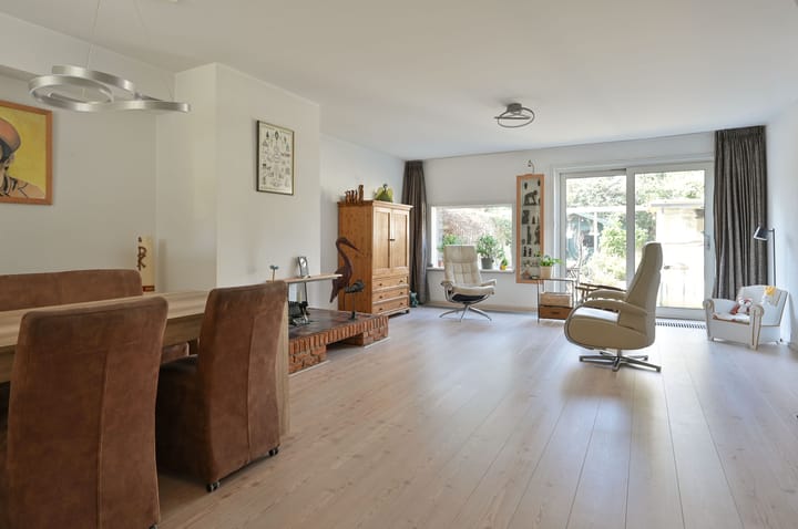 Foto 3 van Van Gelderlaan 32