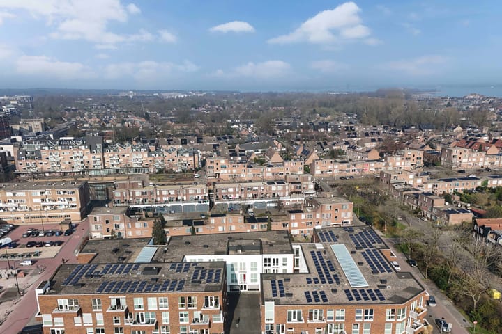 Foto 8 van Duiker 93