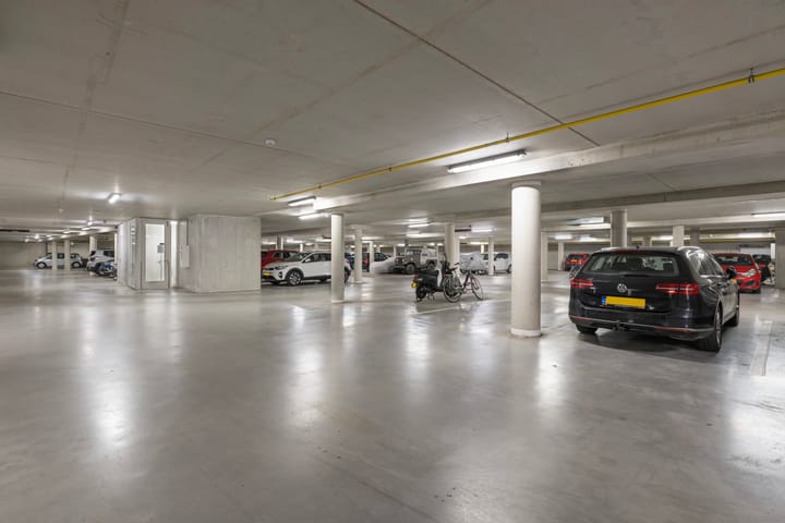 Foto 11 van Duiker 93