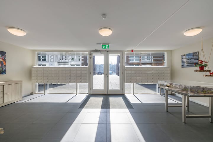 Foto 14 van Duiker 93