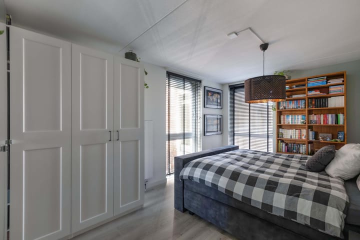 Foto 27 van Duiker 93